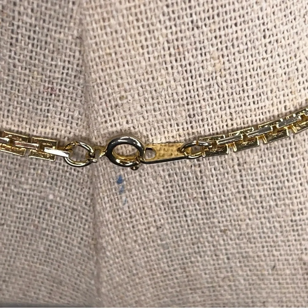 Vintage Long Gold Tone Link Style Chain 17” Classic Retro Elegant Gift